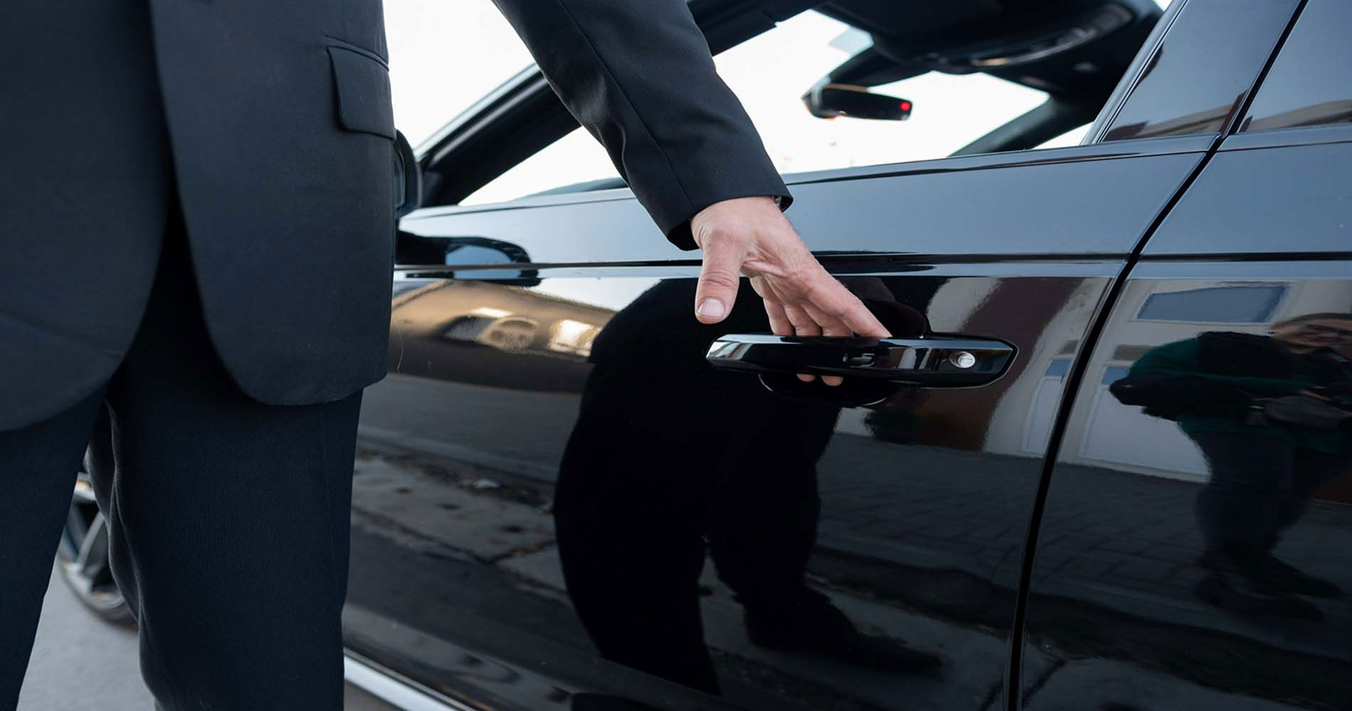 Professional black car and limo service in NYC