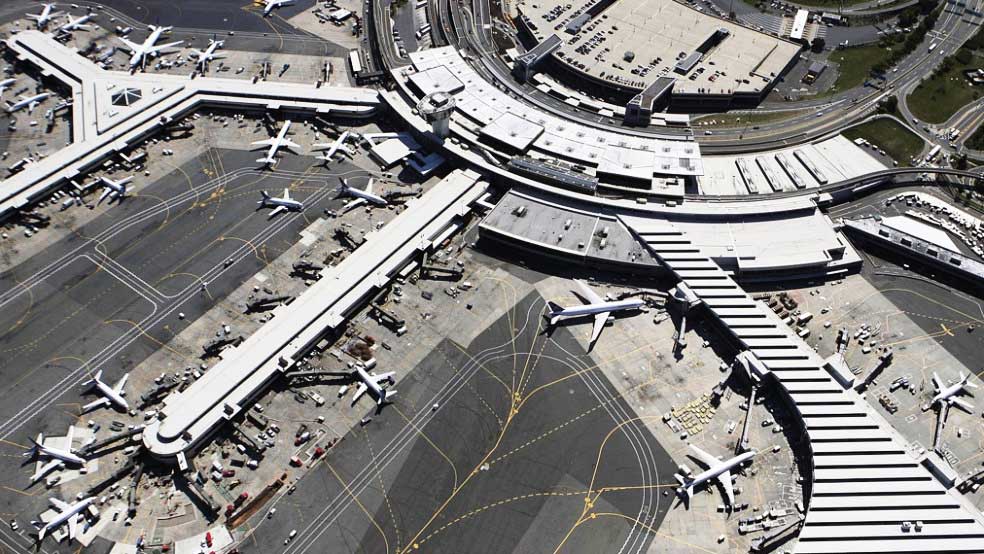 Travel from Newark Airport to Manhattan by private transfer